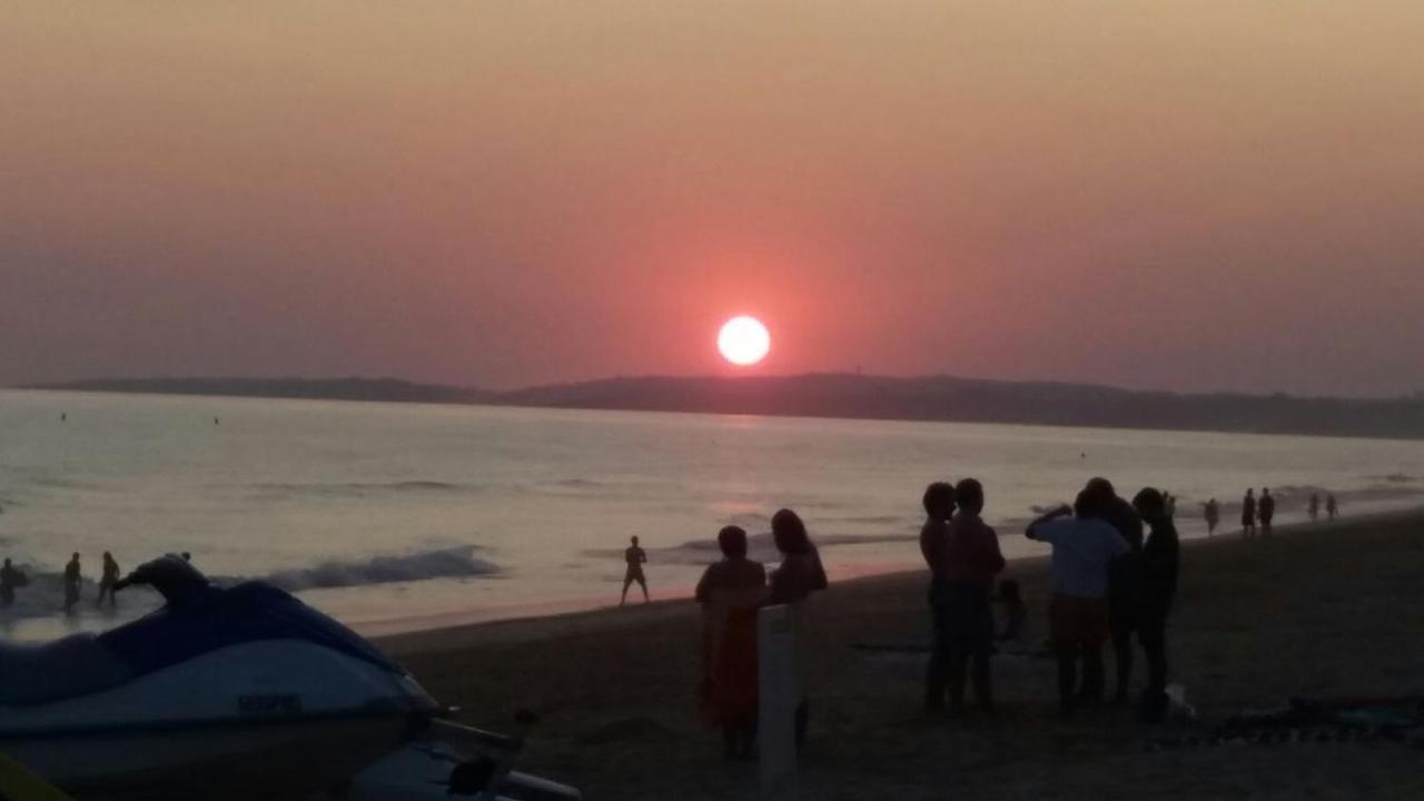 Praia E Sossego- Quinta Pinheiro 阿尔布费拉 外观 照片